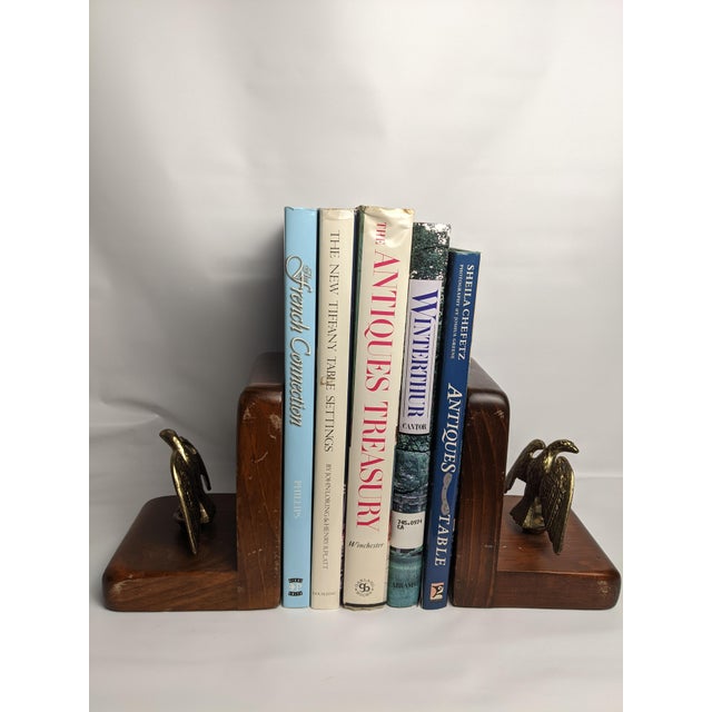 5 Vintage French & Tiffany Decorative Arts Books – Blue Cream Green Library For Sale - Image 11 of 12
