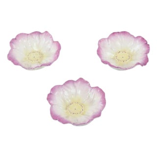 Small Early 20th Century Art Nouveau French Faience Floral Bowls, Set of 3 For Sale