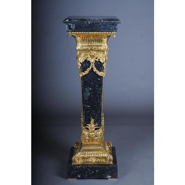 20th Century marble column with Bronze, Napoleon III Impressive and regal marble column with bronze fittings in Neo-...