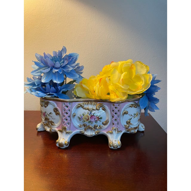 Mid 20th Century French Sorelle Gilded Porcelain Footed Jardiniere Cachepot For Sale - Image 16 of 16