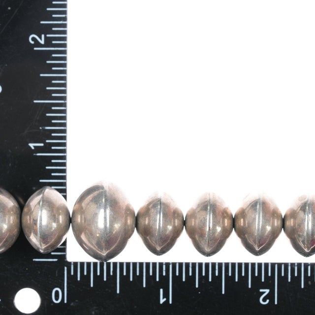 Late 20th Century 20" Heavy vintage Navajo pearl sterling necklace For Sale - Image 5 of 8