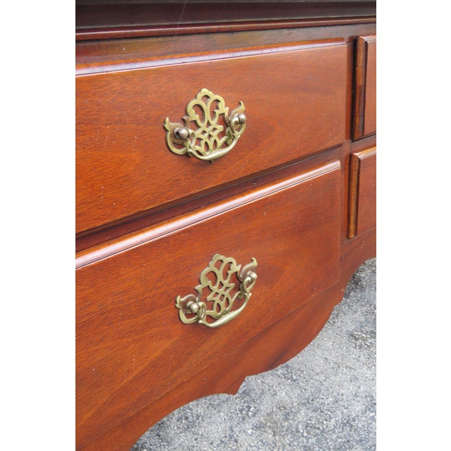 Late 20th Century Hickory Queen Anne Mahogany Long Sideboard Buffet Credenza Bathroom Vanity For Sale - Image 14 of 17