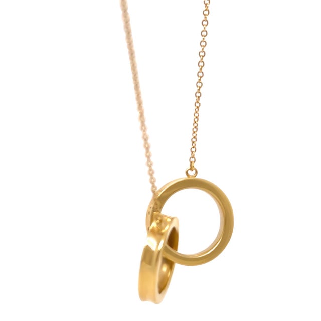 Contemporary Tiffany & Co. 18ct Yellow Gold Interlocking Circles Pendant Necklace 7.06g For Sale - Image 3 of 9