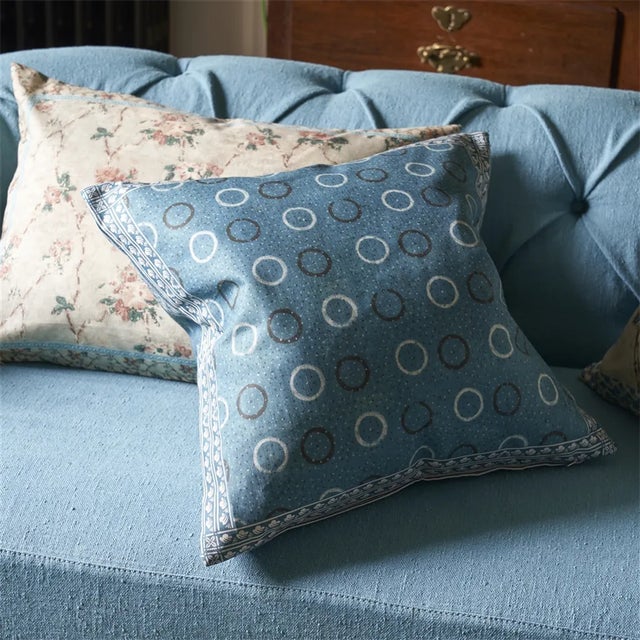 Kenneth Ludwig Chicago Pair of Indigo Circles 20" Square Pillows For Sale - Image 4 of 5