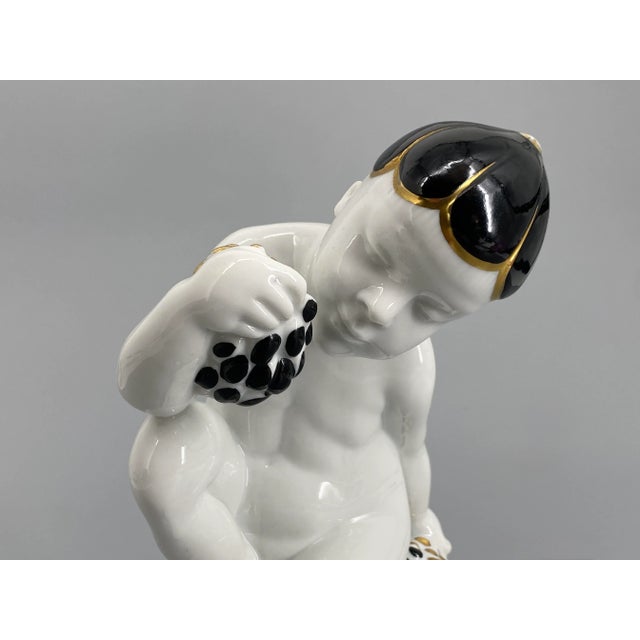 Art Nouveau Traubenesser Porcelain Figurine by Carl Nacke for Fraureuth, 1920 For Sale - Image 6 of 16