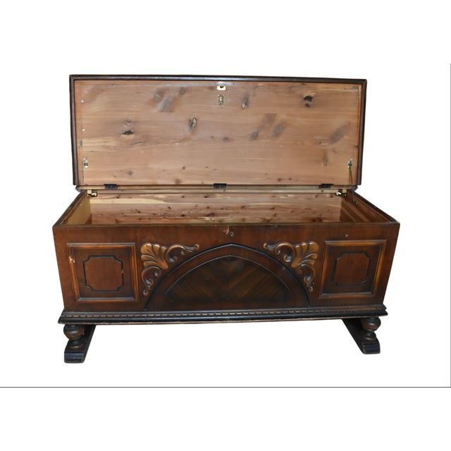 Vintage Cedar Cavalier Hope/Blanket Chest With Walnut Veneer For Sale In Portland, OR - Image 6 of 11