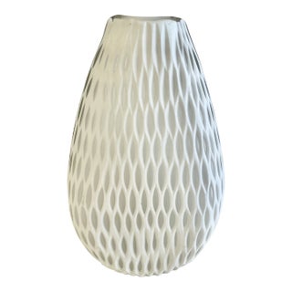 White Lace Pattern Glass Vase For Sale