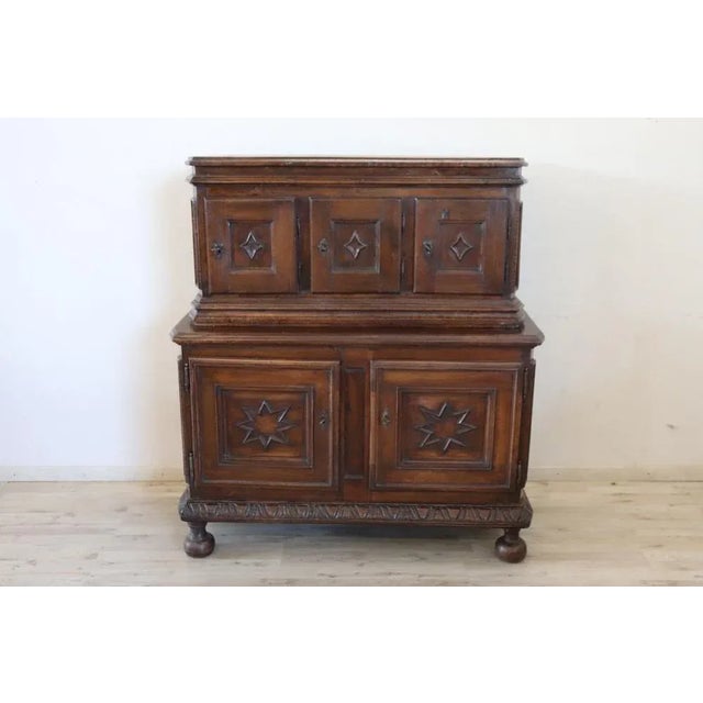 Antique Cabinet in Walnut Wood, 1600s For Sale - Image 6 of 18