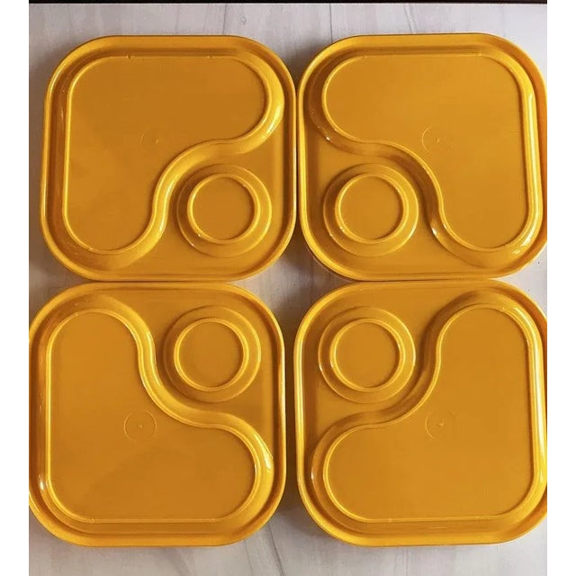 1970s Vintage Snax Plates & Mugs by Ingrid of Chicago - 8 Pieces For Sale - Image 5 of 6