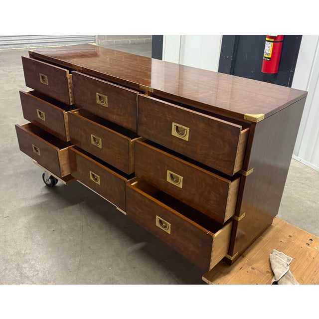 Henredon Vintage Campaign Lowboy by Henredon For Sale - Image 4 of 10