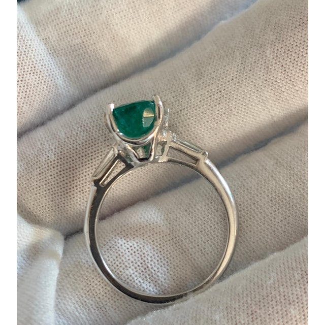 3.5 Carat Pear Cut Emerald and Diamond Ring 14 Karat White Gold For Sale - Image 9 of 18