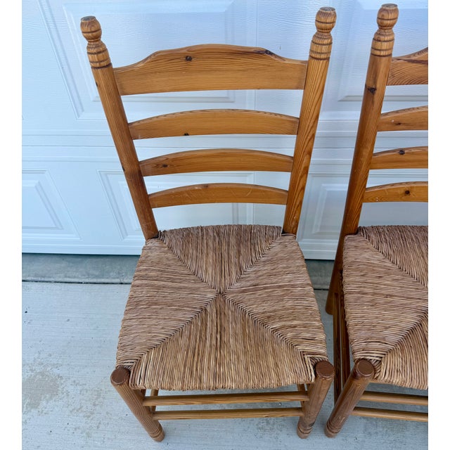 American Mid 20th Century Set of 6 Ladder Back Shaker Farm House Chairs With Rush Seats For Sale - Image 3 of 17