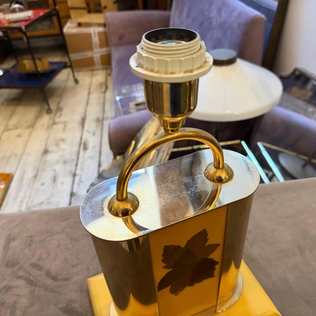 1970s 1970s Mid-Century Modern Lacquered Wood and Gilt Metal Italian Table Lamp For Sale - Image 5 of 10