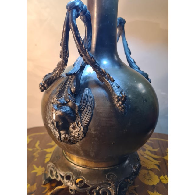 Gold Art Nouveau Bronze Caryatid Lamp with Stained-Glass Glass Shade in the style of Tiffany, 1900s For Sale - Image 8 of 14