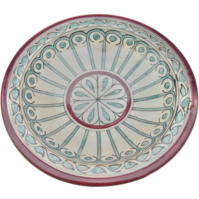 Art Deco Early 20th Century Teal & Maroon Andalusian-Patterned Ceramic Decorative Bowl For Sale - Image 3 of 9
