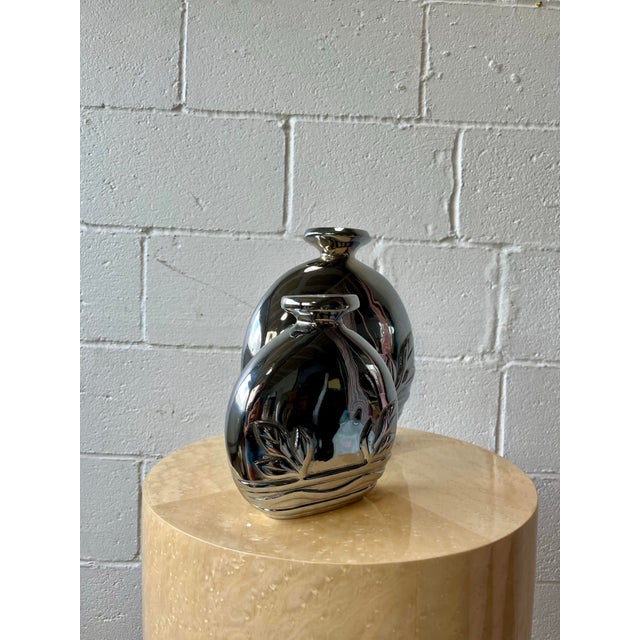 Dolbi Cashier Pair of Dolbi Cashier Art Deco Revival Gunmetal Metal Vases, Korea, 1980s For Sale - Image 4 of 10