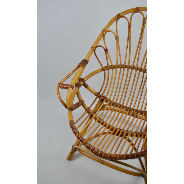 Mid-Century Modern French Rattan Peacock Lounge Chair, 1970 For Sale - Image 11 of 13