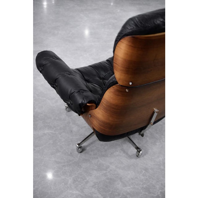 Mid-Century Modern Swiss Leather and Bentwood Lounge Chair by Martin Stoll for Giroflex, 1960s For Sale - Image 15 of 18