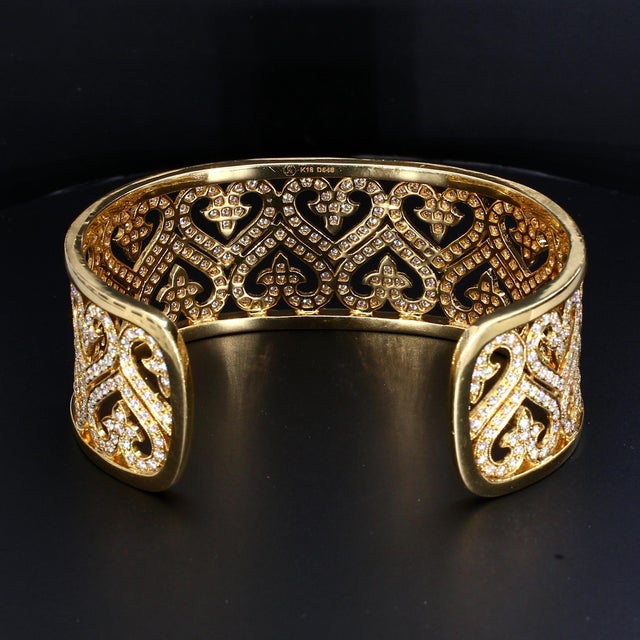 Early 21st Century Chad Allison 18k Yellow Gold Bracelet With Heart Designs, Diamonds ~4.5ctw G/Si1 For Sale - Image 5 of 5