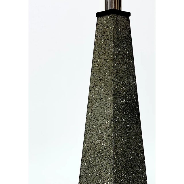 1980s Relocation Super Sale! High 1980s Postmodern Gray Obelisk Table Lamp For Sale - Image 5 of 7