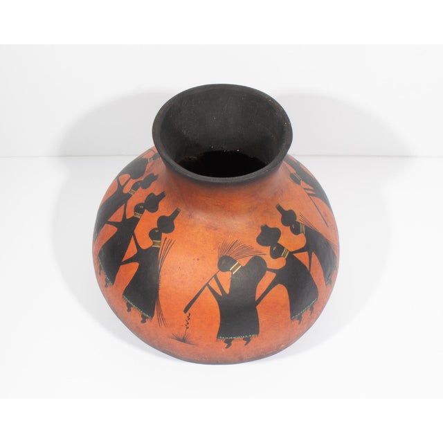 1990s 1991 Hand-Painted Gourd Vase by Robert Rivera For Sale - Image 5 of 8