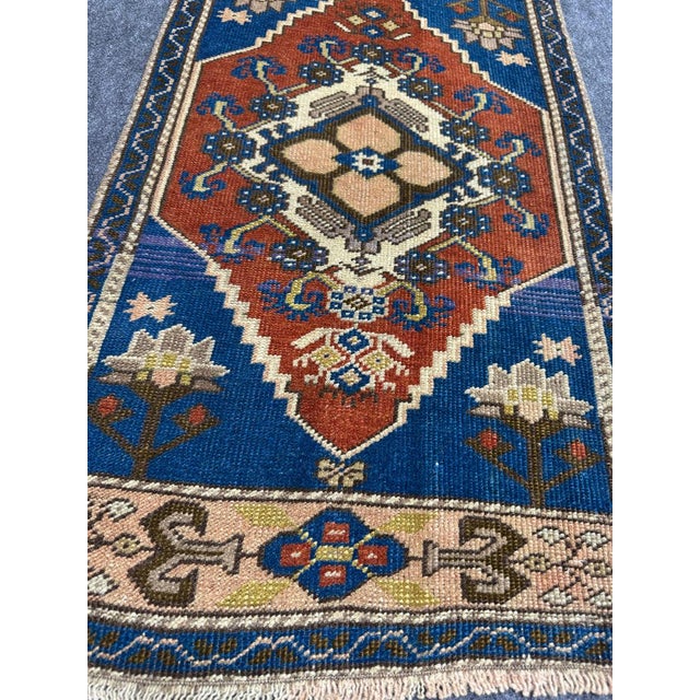 Contemporary Turkish Yastik Rug 1'9" x 3'4" For Sale - Image 3 of 5