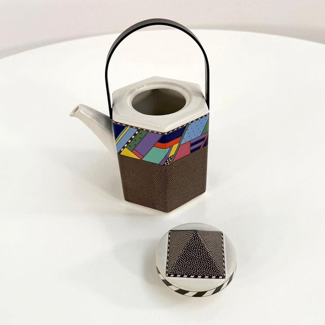 Postmodern Scenario Metropol Teapot by Barbara Brenner for Rosenthal Studio Line, 1990s For Sale - Image 3 of 10
