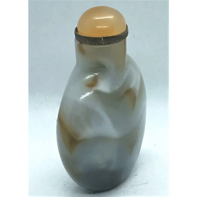 Chinese Vintage Glass Snuff Bottle Imitating Banded Agate For Sale - Image 3 of 10