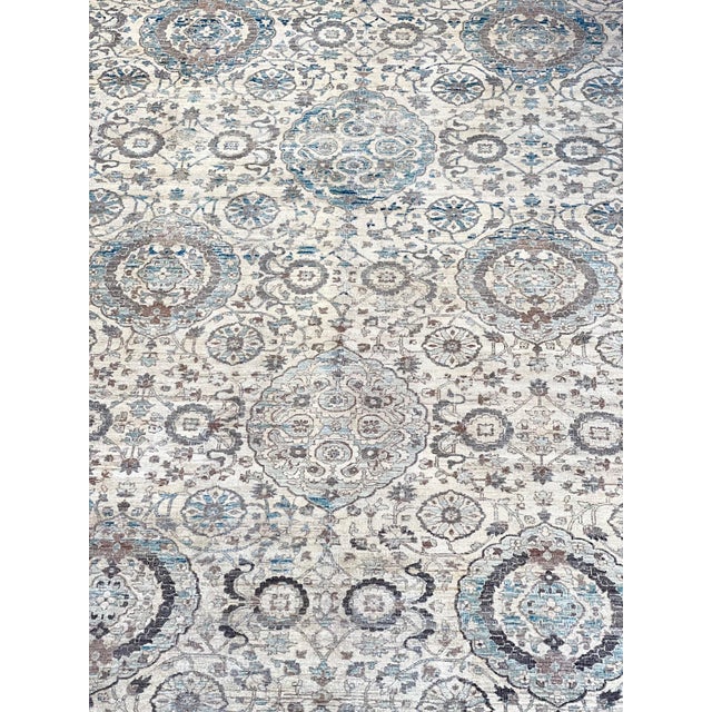 Fine decorative all over Mahal design rug in soft decorative colors