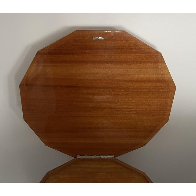 1960s Italian Marquetry Music Box Table For Sale In New York - Image 6 of 9