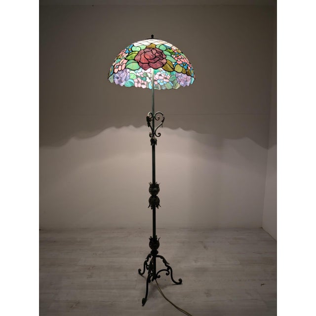 Tiffany-Style Floor Lamp in Metal For Sale - Image 14 of 18