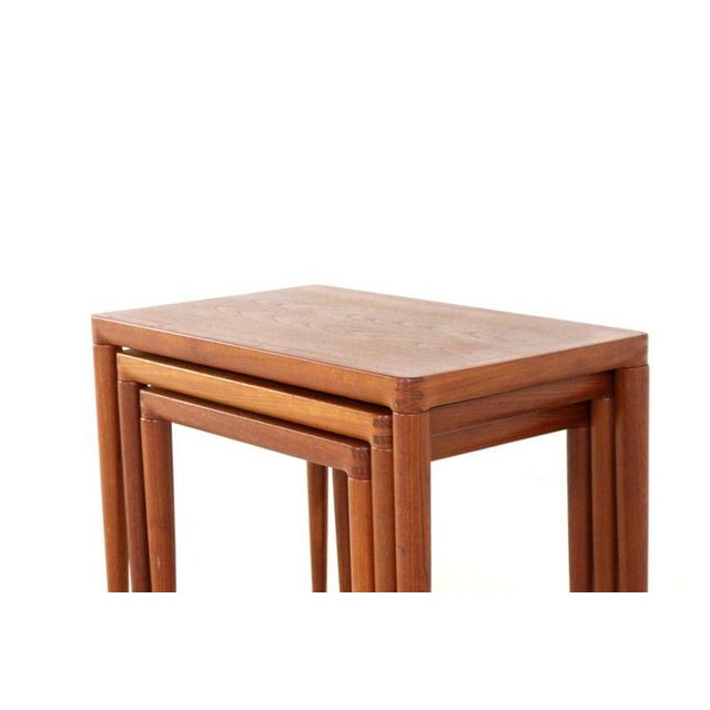 A beautiful example of danish design in which functionality and sophistication come together seamlessly. This elegant set...