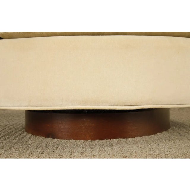 Barrel-Back Swivel Club Chair W Walnut Base in the Style of Milo Baughman, 1970s For Sale - Image 13 of 17