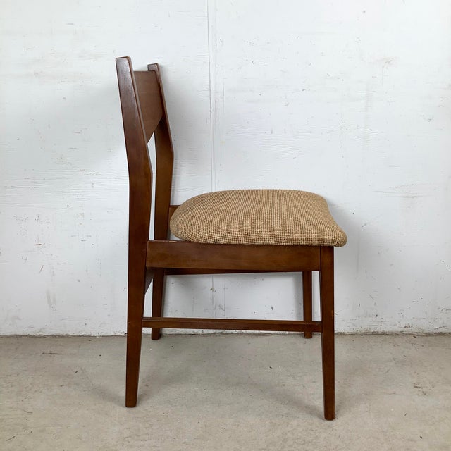 Mid-Century Modern Walnut Dining Chair For Sale In Philadelphia - Image 6 of 12