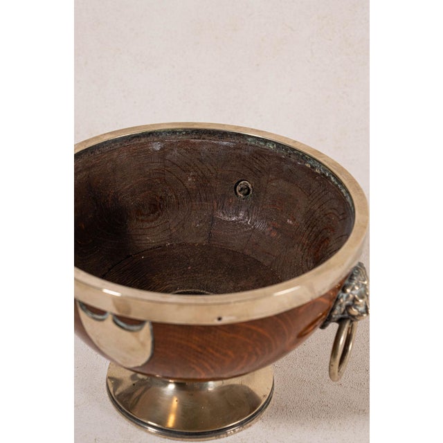 English 19th Century Lion Head Oak & Silver Plated Pedestal Bowl (c.1880) For Sale - Image 3 of 6