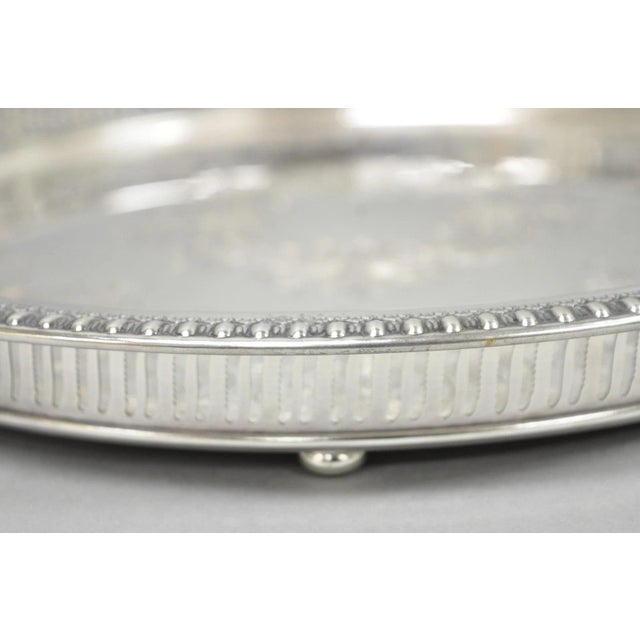International Silver Mid 20th Century Webster Wilcox "Brandon Hall" 7572g Silver Plated Reticulated 15" Round Bar Tray For Sale - Image 4 of 13