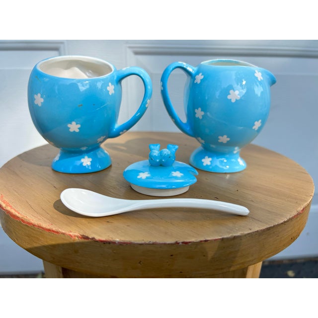 Mid 20th Century Napco “Miss Cutie Pie” Sugar Bowl and Creamer Set For Sale In Milwaukee - Image 6 of 12