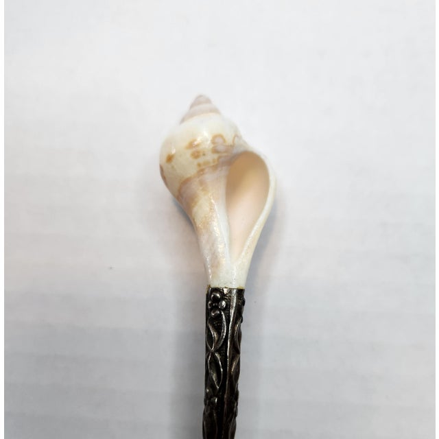 Hollywood Regency Mid-20th Century Coastal Mother of Pearl & Whelk Shell Caviar Spoon - Ornate Handle For Sale - Image 3 of 8