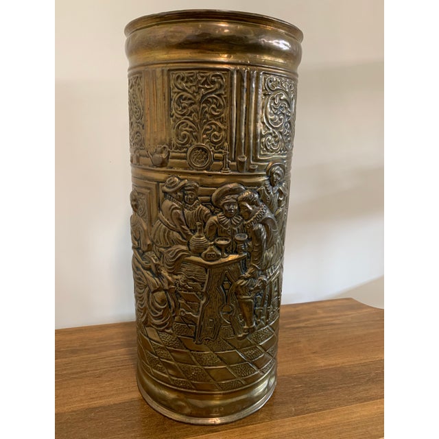 Vintage Peerage English Hammered Solid Brass Full Embossed Men Talking