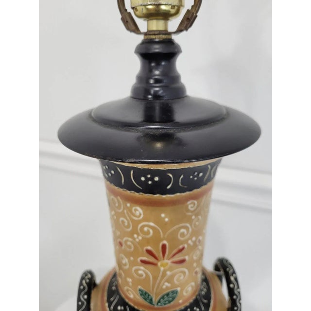 Off-white Italian Mid-Century Modern Ars Artigiana Deruta Hand Crafted Ceramic Table Lamp For Sale - Image 8 of 10