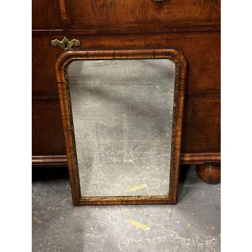 Early Georgian Walnut Wall Mirror For Sale - Image 13 of 15