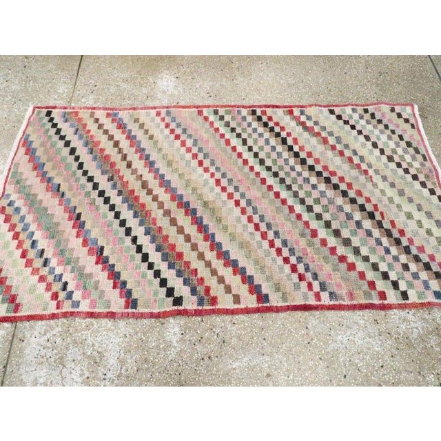Galerie Shabab Collection Mid-20th Century, Handmade Turkish Anatolian Throw Rug For Sale In New York - Image 6 of 10