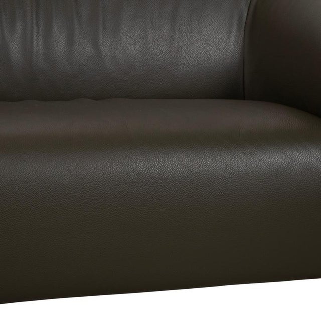 Modern Mayon 3-Seater Sofa in Dark Green Leather from Leolux For Sale - Image 3 of 11