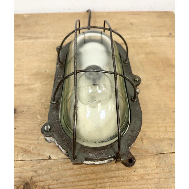 Industrial Cast Iron Wall Light, 1960s For Sale - Image 6 of 16