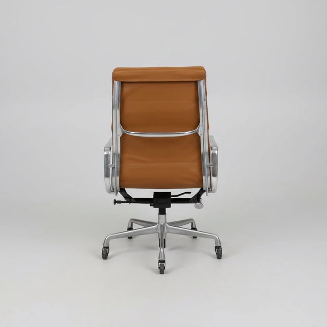 Mid-Century Modern Late 20th Century Herman Miller Eames Aluminum Group Executive Chairs Cognac Leather For Sale - Image 3 of 7