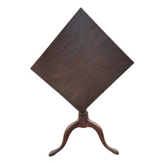 18th Century Grain Painted Tilt Top Tea Table For Sale