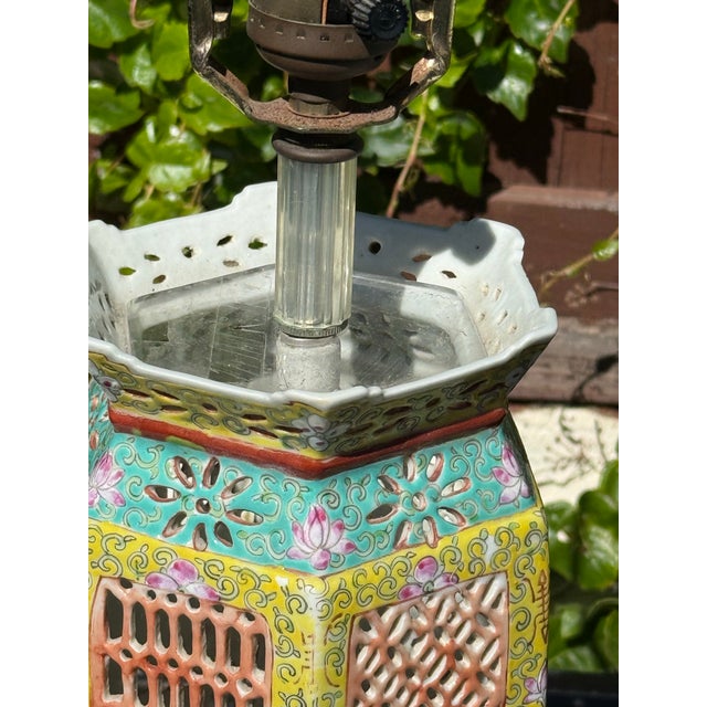 Chinese 1910s Pair of Chinese Carriage Lamps For Sale - Image 3 of 5