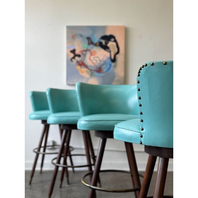 Mid-Century Modern Vintage Pink Vinyl Bar & 4 Aqua Barstools Set For Sale - Image 3 of 18