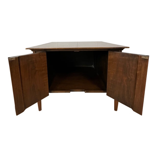 A striking pair of mid-century walnut end tables from the sought-after “Forward Trends” collection by Johnson Furniture,...
