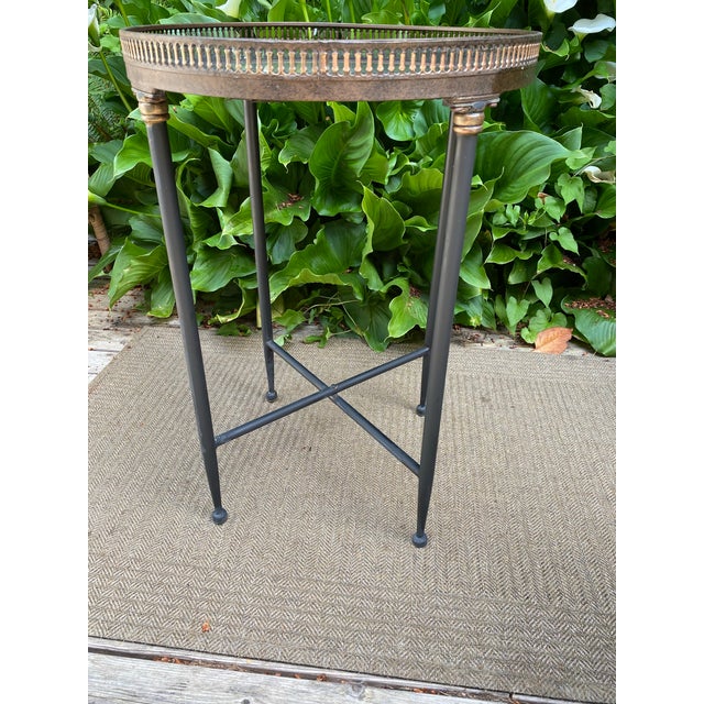 French Round Marble Top Lamp Tables For Sale In Seattle - Image 6 of 12